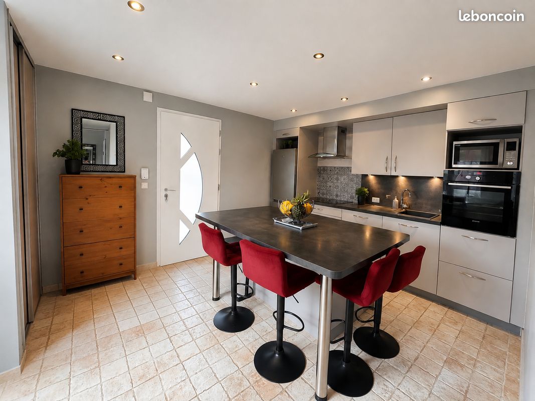Maison 5 pièces 125 m² · à Sains-en-Amiénois · 125 m² · 430 000 €