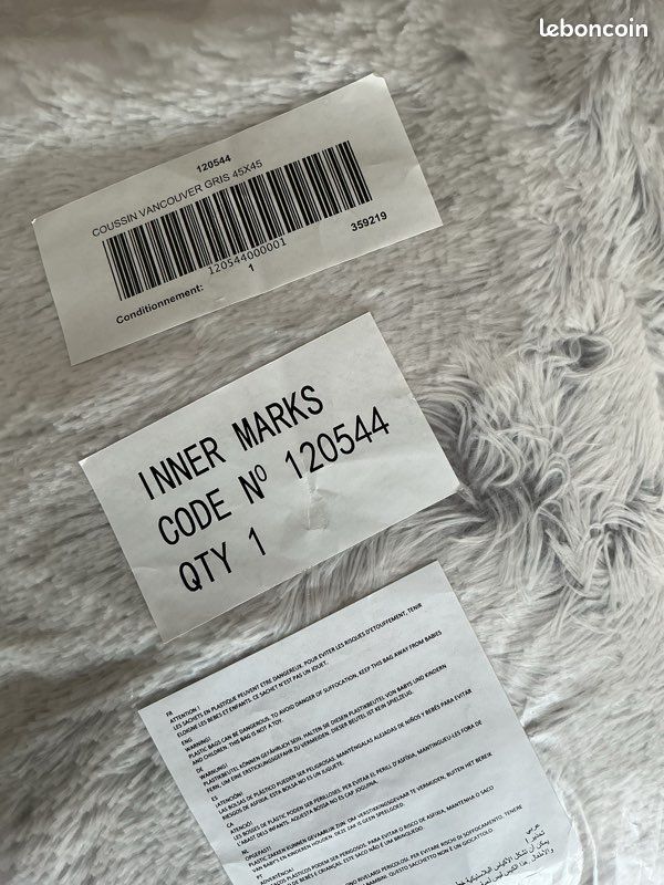 MAISONS DU MONDE Lot de 2 Coussins Vancouver en Fausse Fourrure Gris Taupe (image 2)