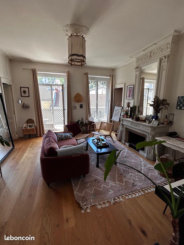 Appartement 4 pièces 120 m² · à Bourgoin-Jallieu · 120 m² · 930 €/mois