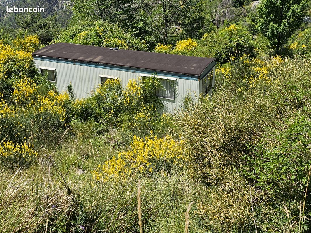 Terrain 3465 m² · à Toudon · 3 465 m² · 58 000 €