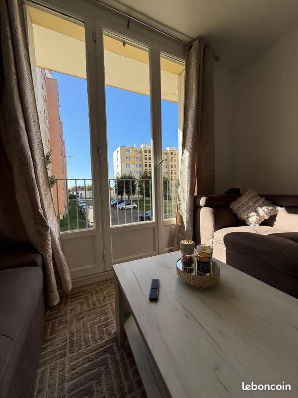 Appartement 4 pièces 69 m² · à Dreux · 69 m² · 75 000 €