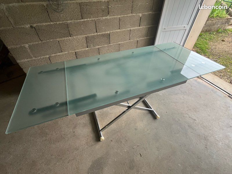 Table à manger en verre (image 2)