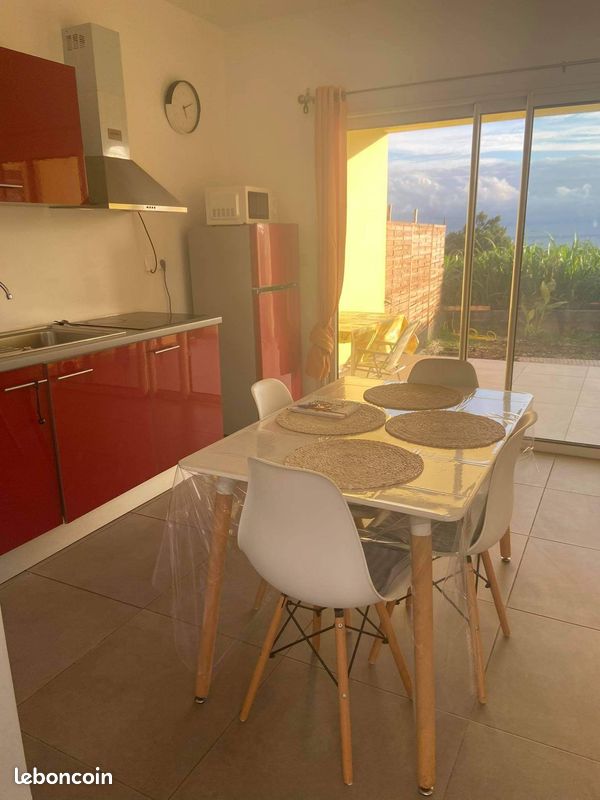 Maison 3 pièces 68 m² · à Saint-Pierre · 68 m² · 1 250 €