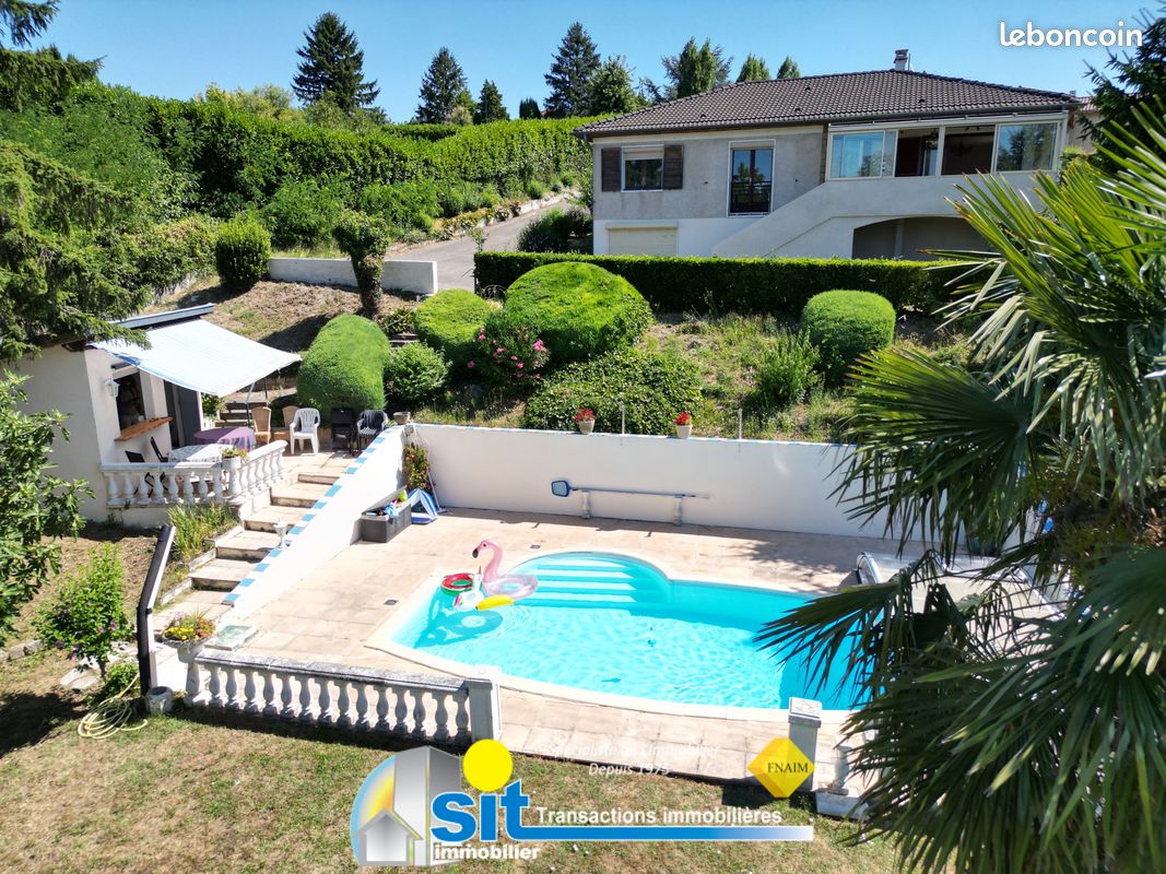 Maison 4 pièces 114 m² · à Serpaize · 114 m² · 359 000 €
