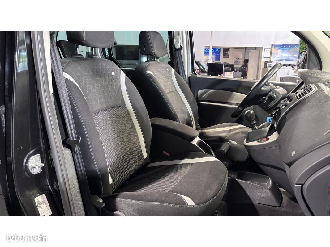 RENAULT KANGOO 1.2 TCe 16V 115 cv (image 29)