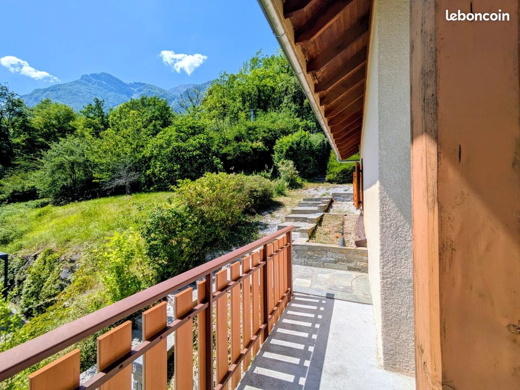 Maison 6 pièces 162 m² · à Saint-Vital · 162 m² · 499 000 €