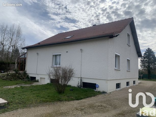 Maison 9 pièces 219 m²