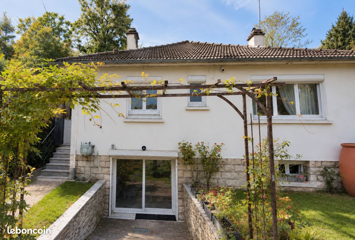 Maison 3 pièces 126 m² · à Lamorlaye · 126 m² · 420 000 €
