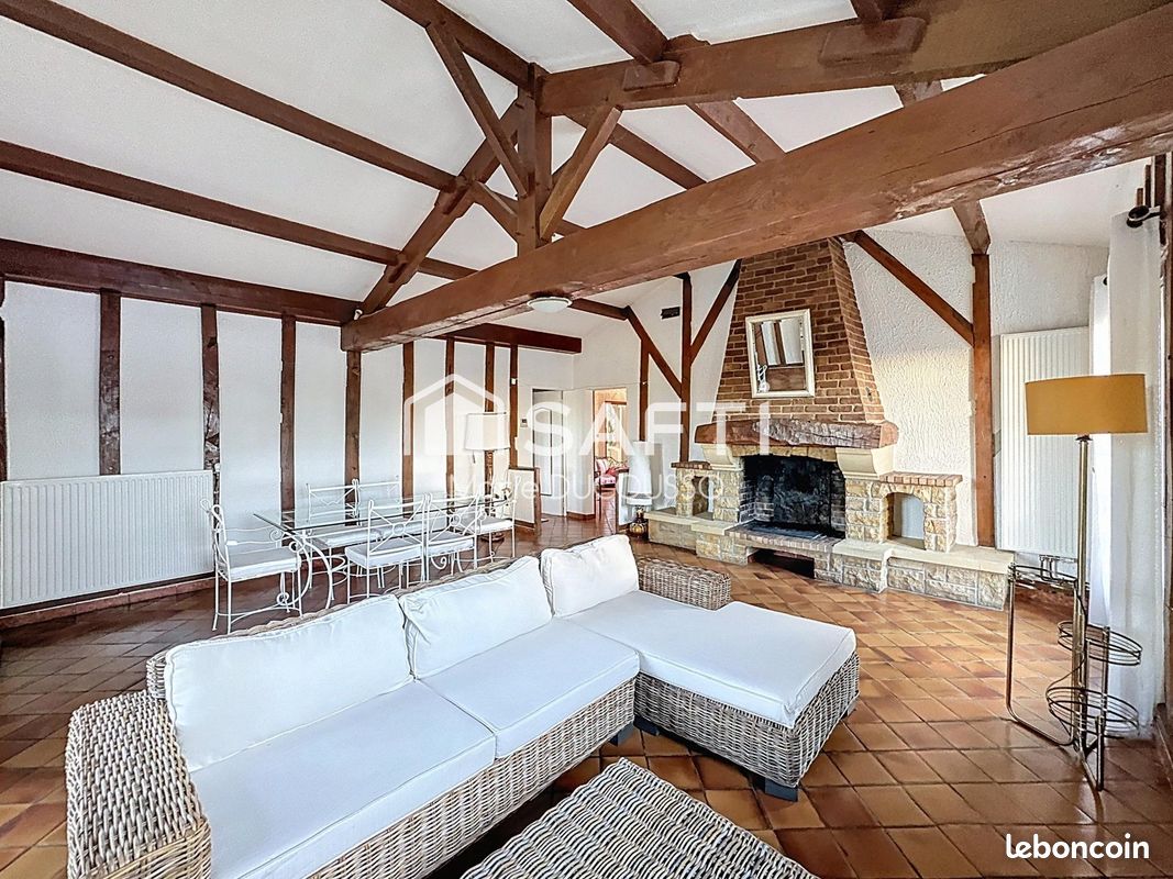 Maison 9 pièces 180 m² · à Le Pizou · 180 m² · 267 000 €