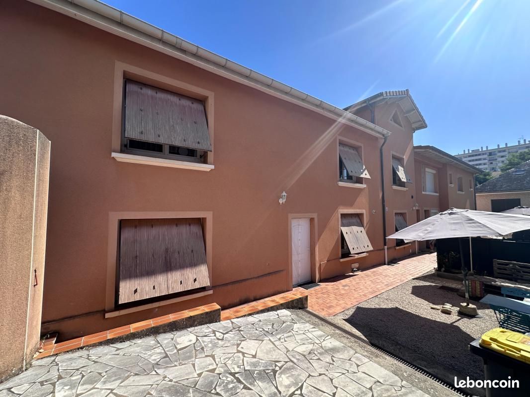 Immeuble 7 pièces 168 m² · à Valence · 168 m² · 380 000 €
