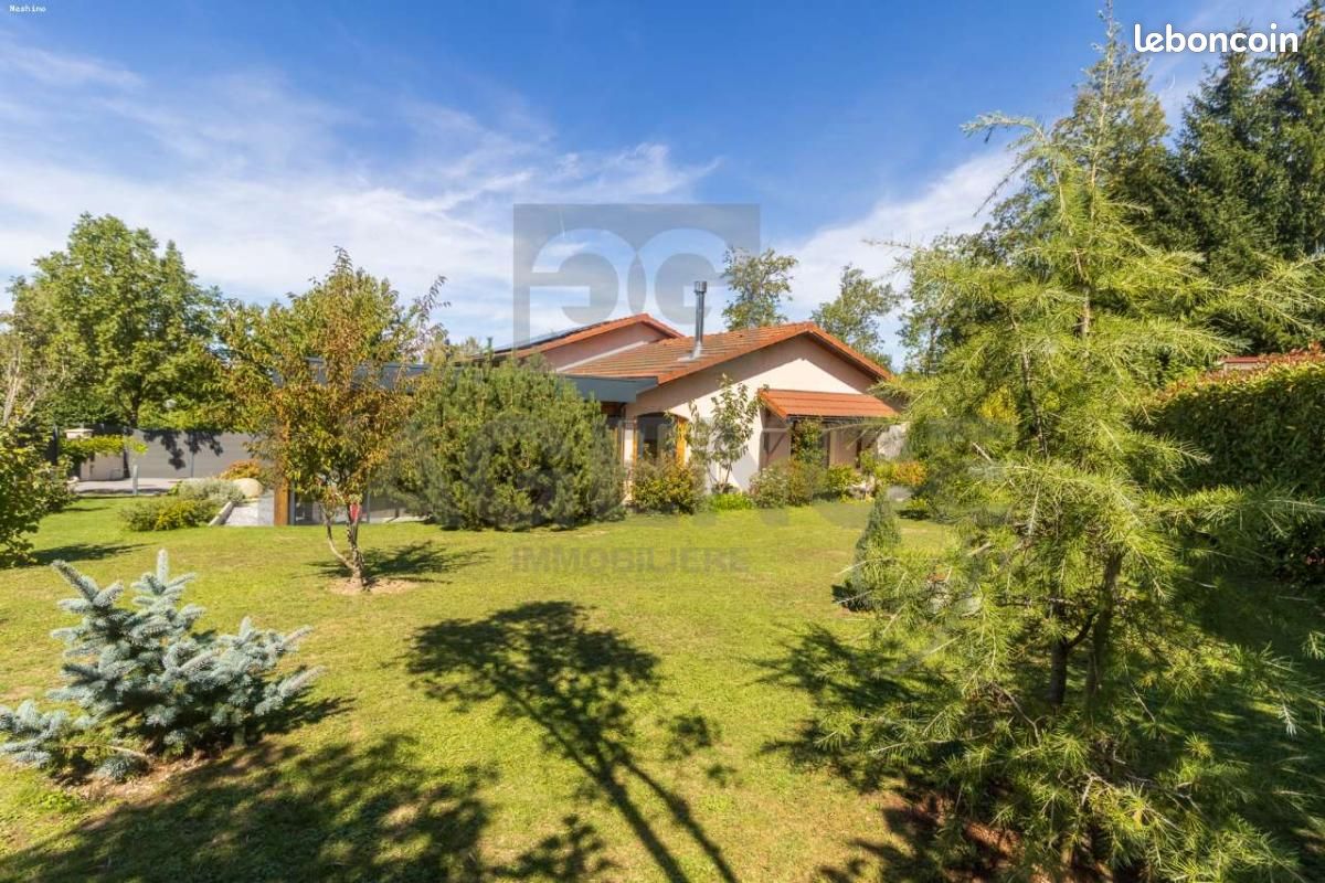 Maison 5 pièces 134 m² · à La Roche-sur-Foron · 134 m² · 649 000 €