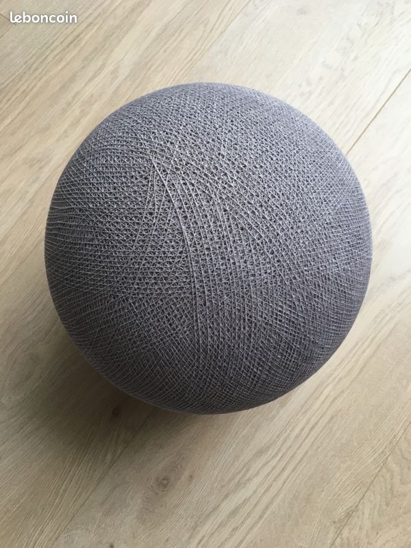 Lampe globe à poser (image 1)