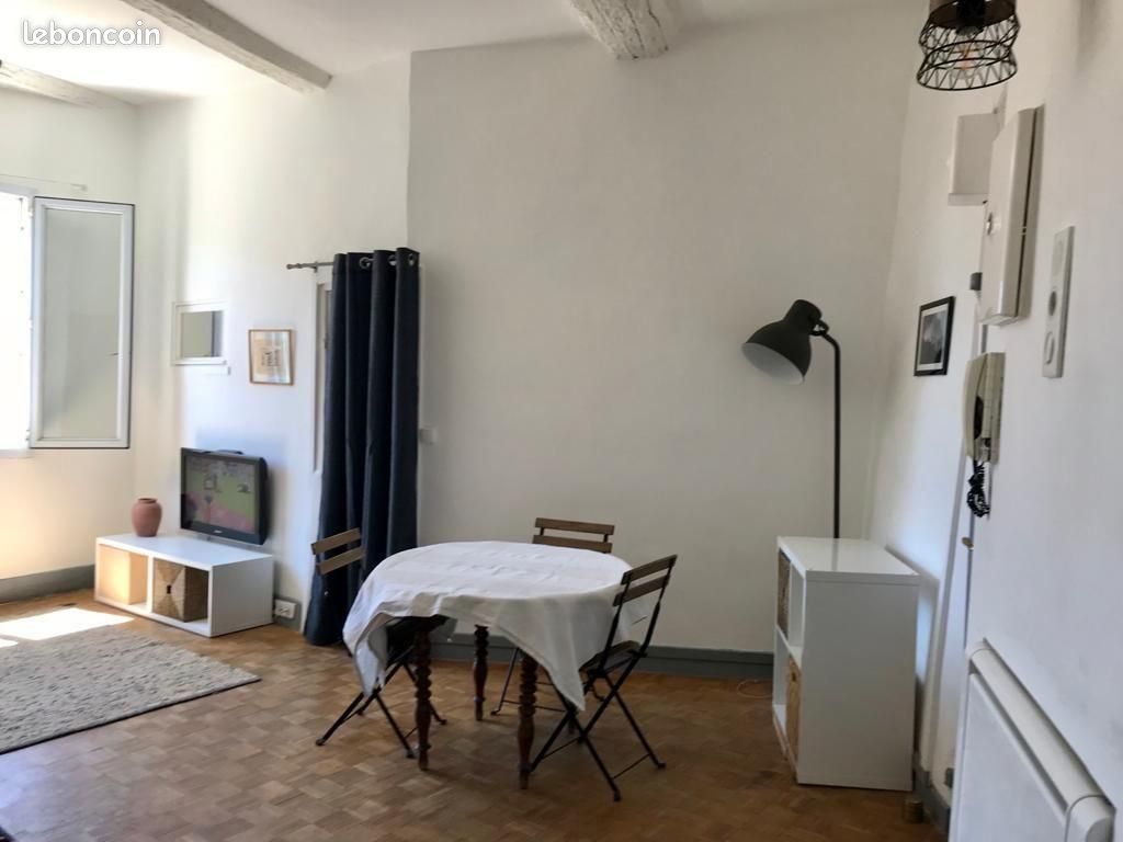 Appartement 2 pièces 35 m² · à Aix-en-Provence · 35 m² · 890 €