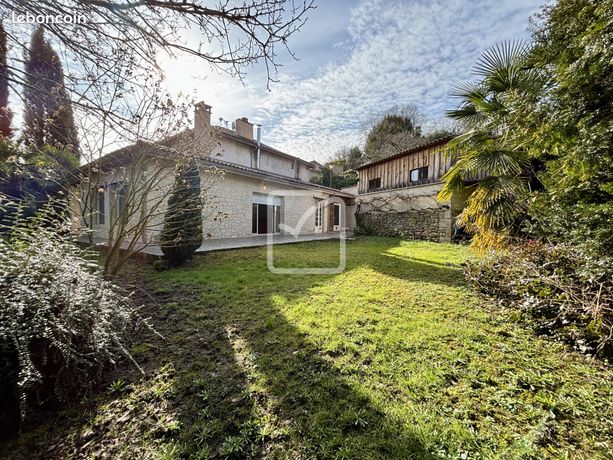 Ferme 7 pièces 240 m²