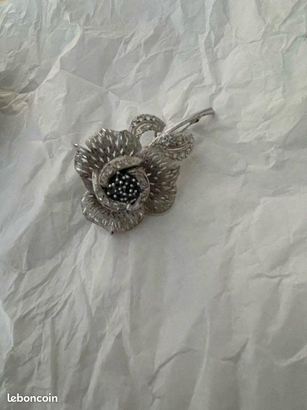 Broche Vintage Florale En Argent 925 - Poinçon, Perle Grise, Relief - Modèle 552 - Occasion