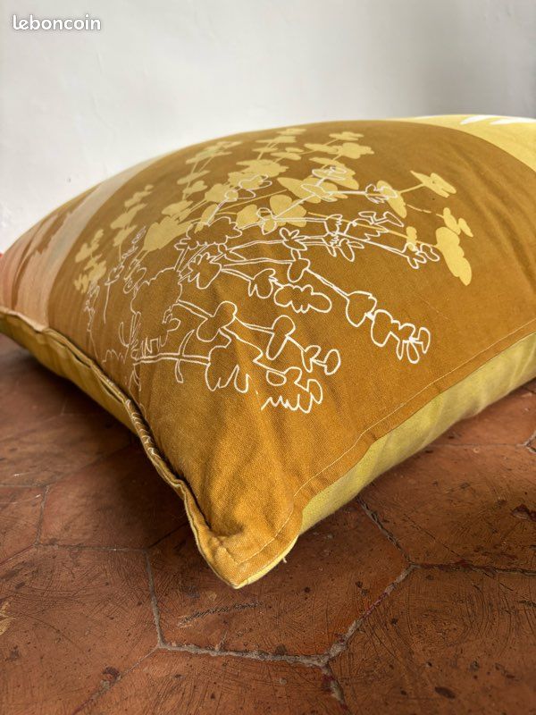 Poufs géants / Très gros coussins designer Robert Le Héros Paris (image 2)