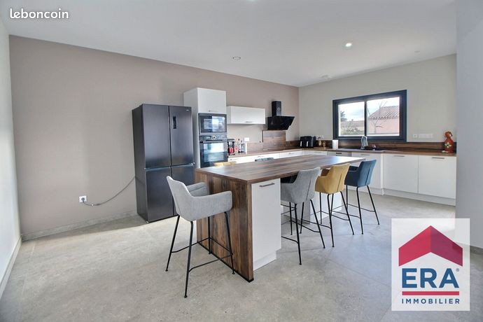 Maison 4 pièces 141 m²