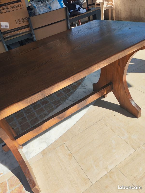 Table en chêne massif fabriquée par menuisier-50 (image 1)