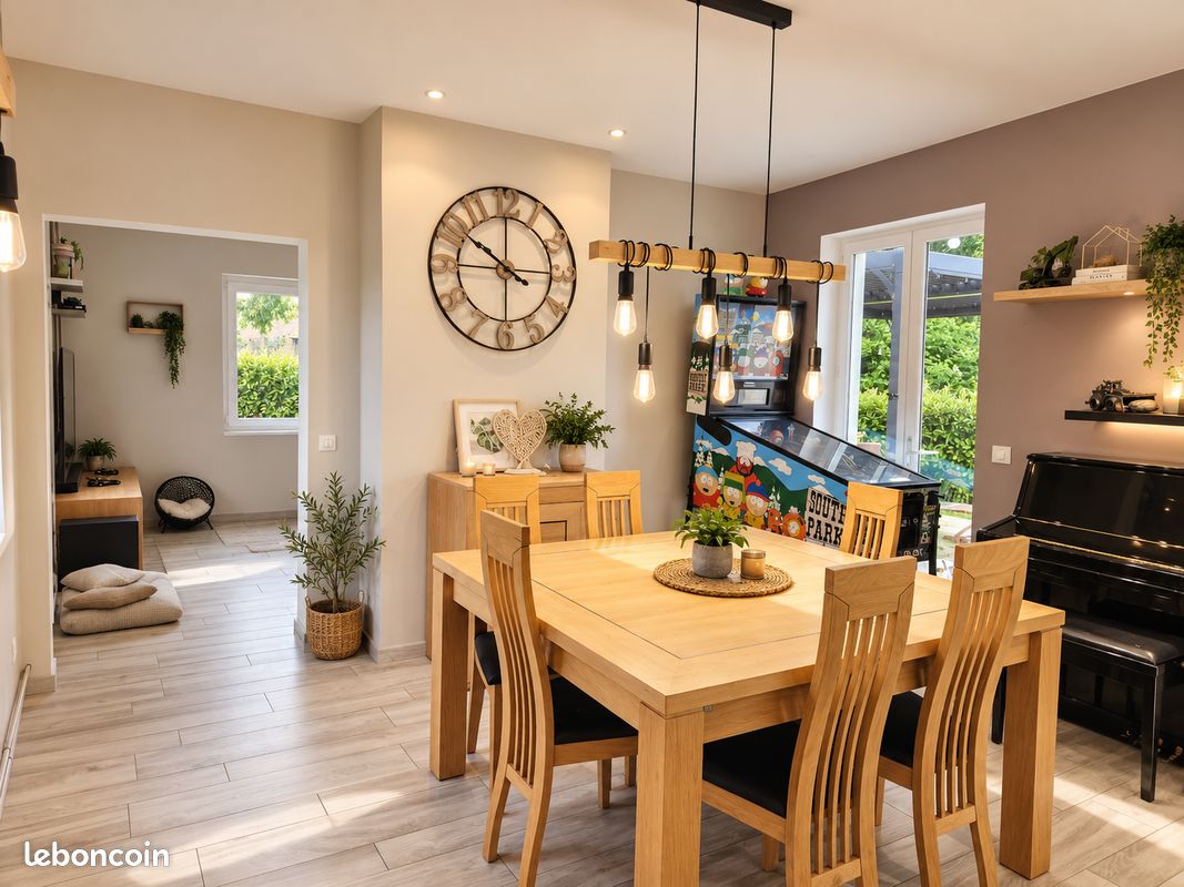 Maison 6 pièces 161 m² · à Pont-l'Évêque · 161 m² · 201 000 €
