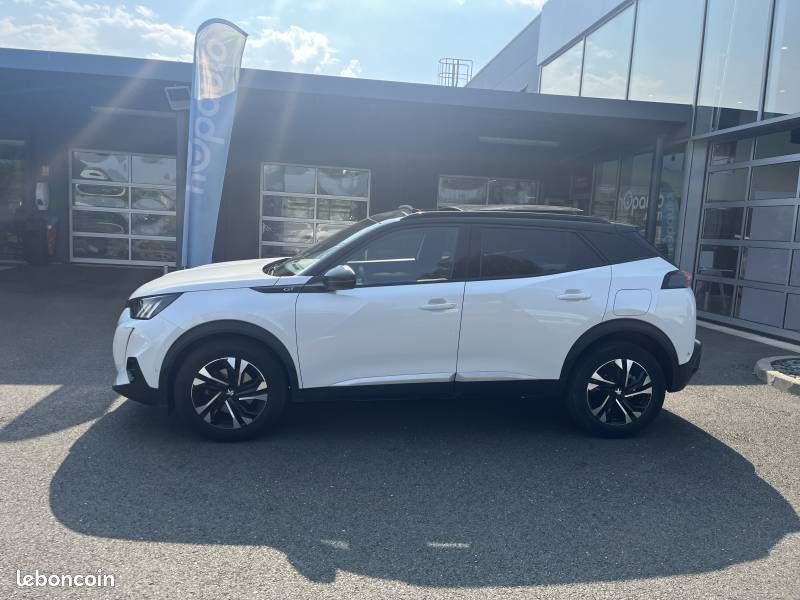 Peugeot 2008 BlueHDi 130 S&S EAT8 GT (image 2)