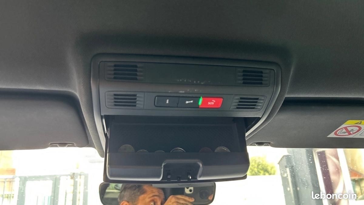 Volkswagen Taigo 1.0 TSI 110 DSG-7 R-Line / Digital Cockpit et caméra de recul (image 20)