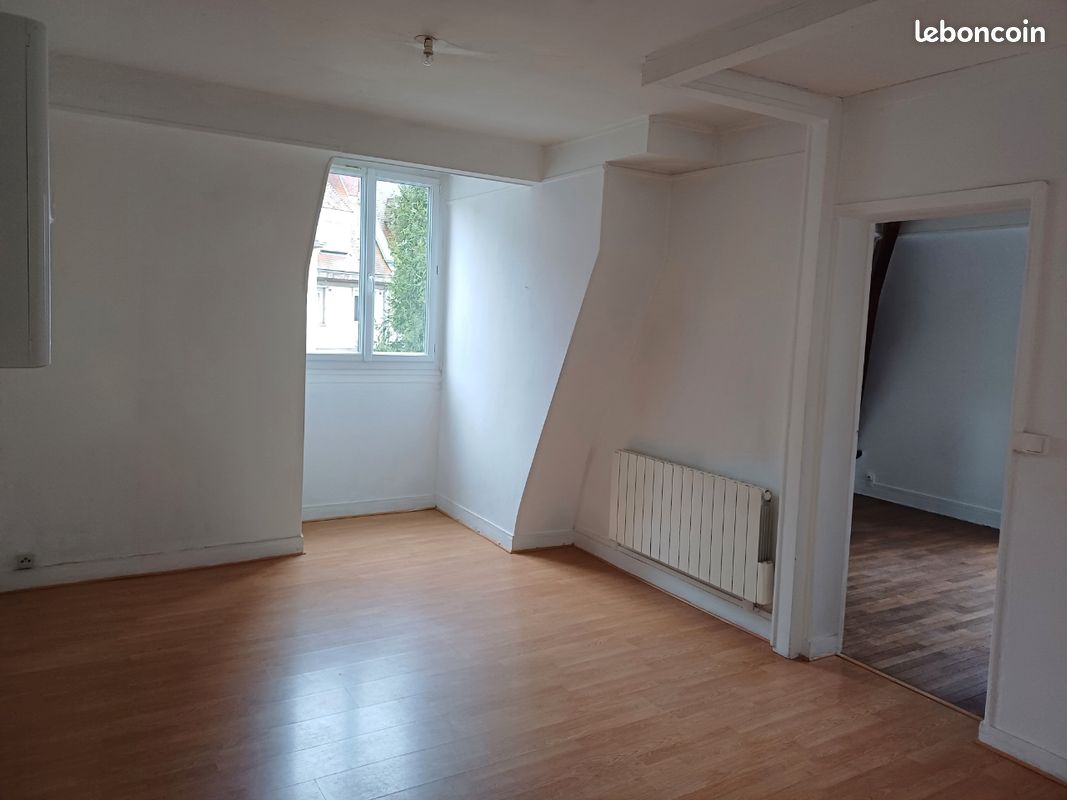 Appartement 3 pièces 53 m² · à Rives-en-Seine · 53 m² · 560 €