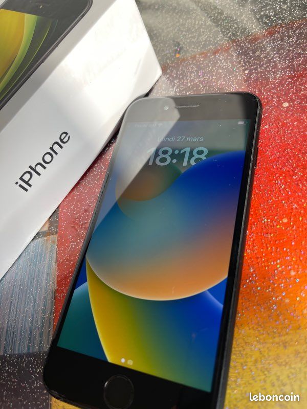 IPhone SE 2020 (image 3)