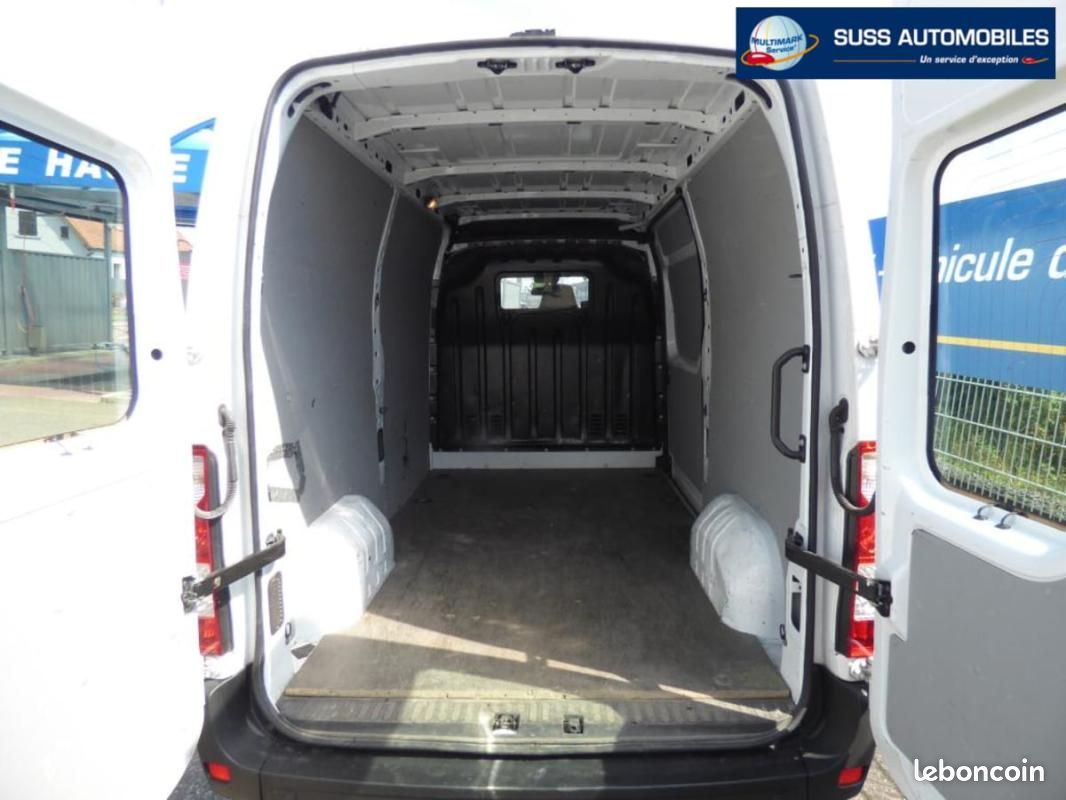 Renault Master FOURGON FGN TRAC F3300 L2H2 BLUE DCI 135 CH CONFORT (image 2)
