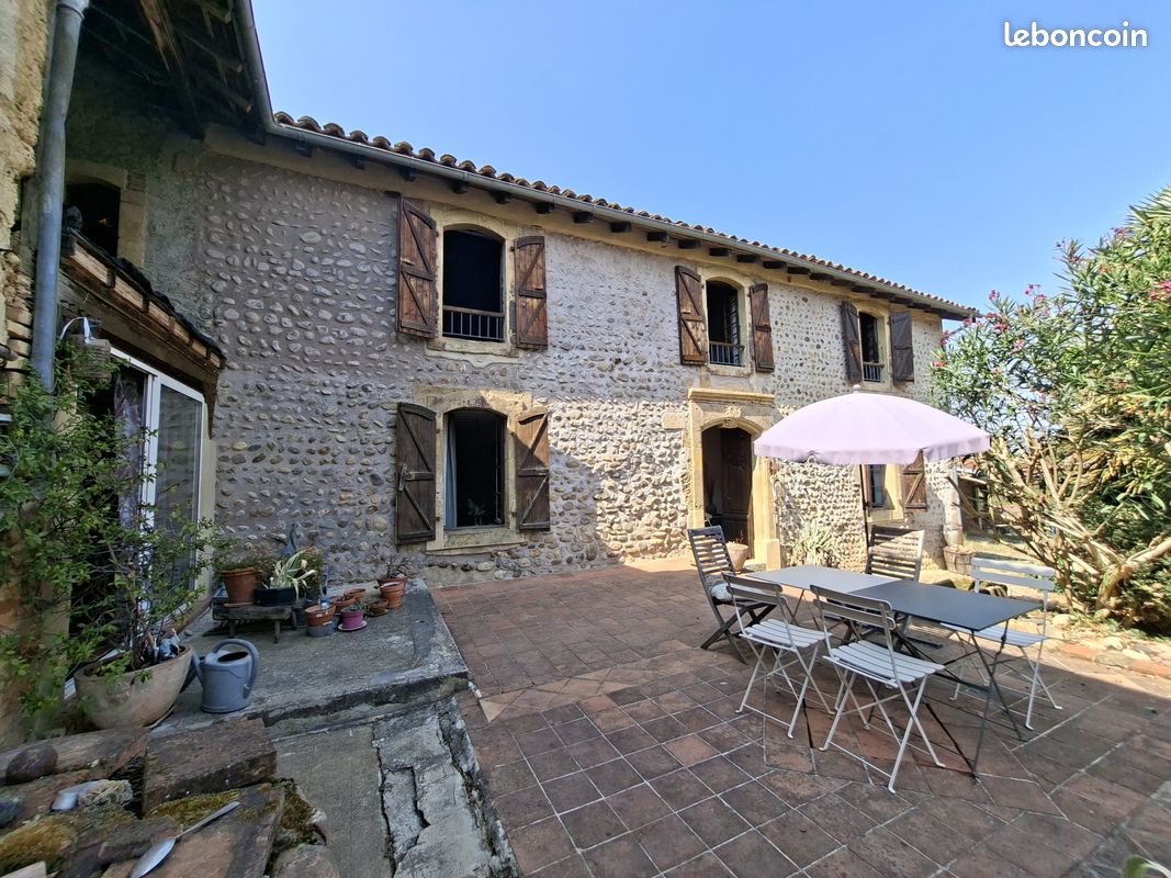 Maison 7 pièces 260 m² · à Trie-sur-Baïse · 260 m² · 298 000 €