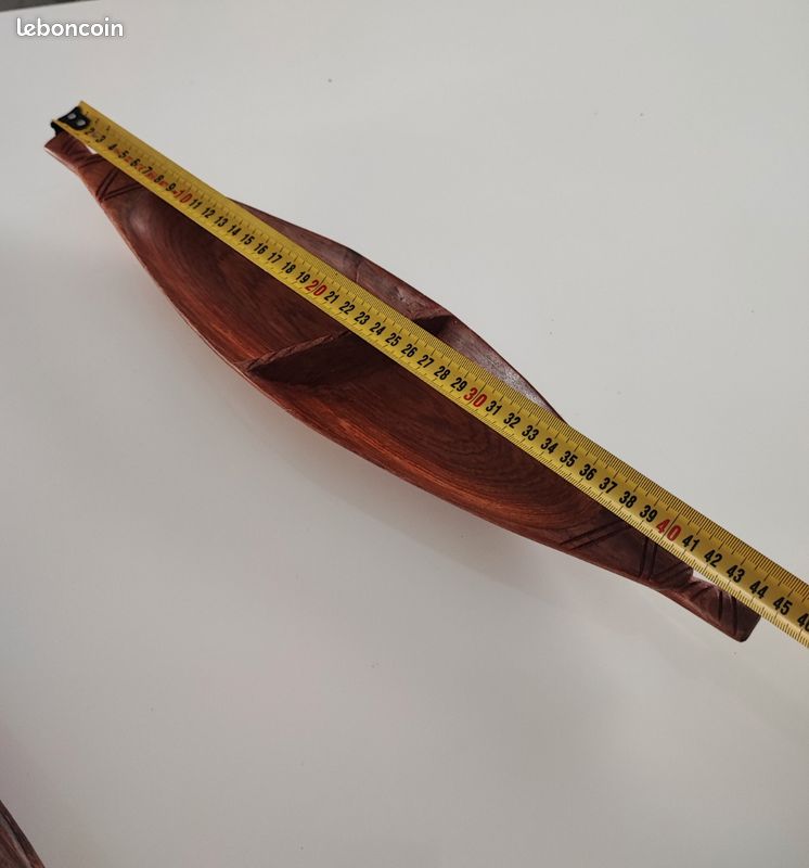 Pirogue en bois exotique (image 2)