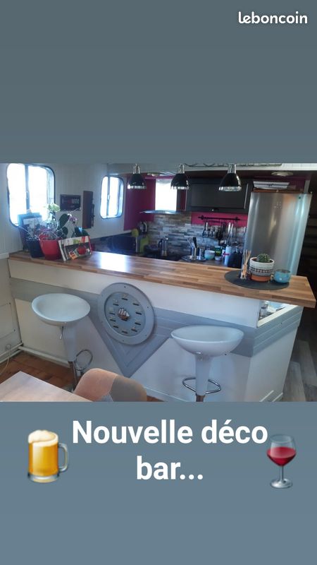 Dormir dans la cale luxueuse d'une peniche centenaire (image 14)