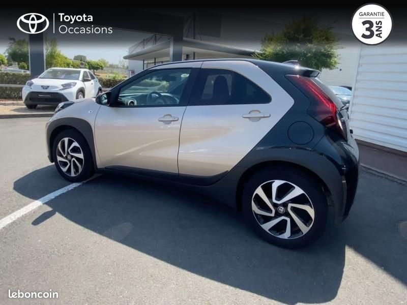 Toyota Aygo X 1.0 VVT-i 72ch Design S-CVT MY23 (image 29)