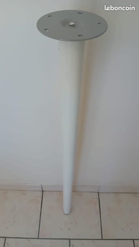 Pied réglable (image 2)