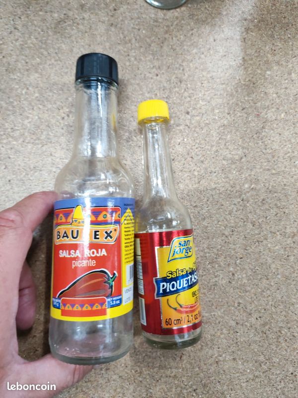 Lot collection de bouteilles sauces épicées divers pays (image 3)