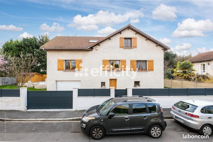Maison 8 pièces 166 m²