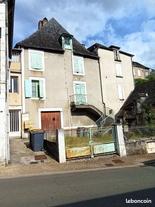 Maison 4 pièces 80 m² · à Terrasson-Lavilledieu · 80 m² · 33 000 €