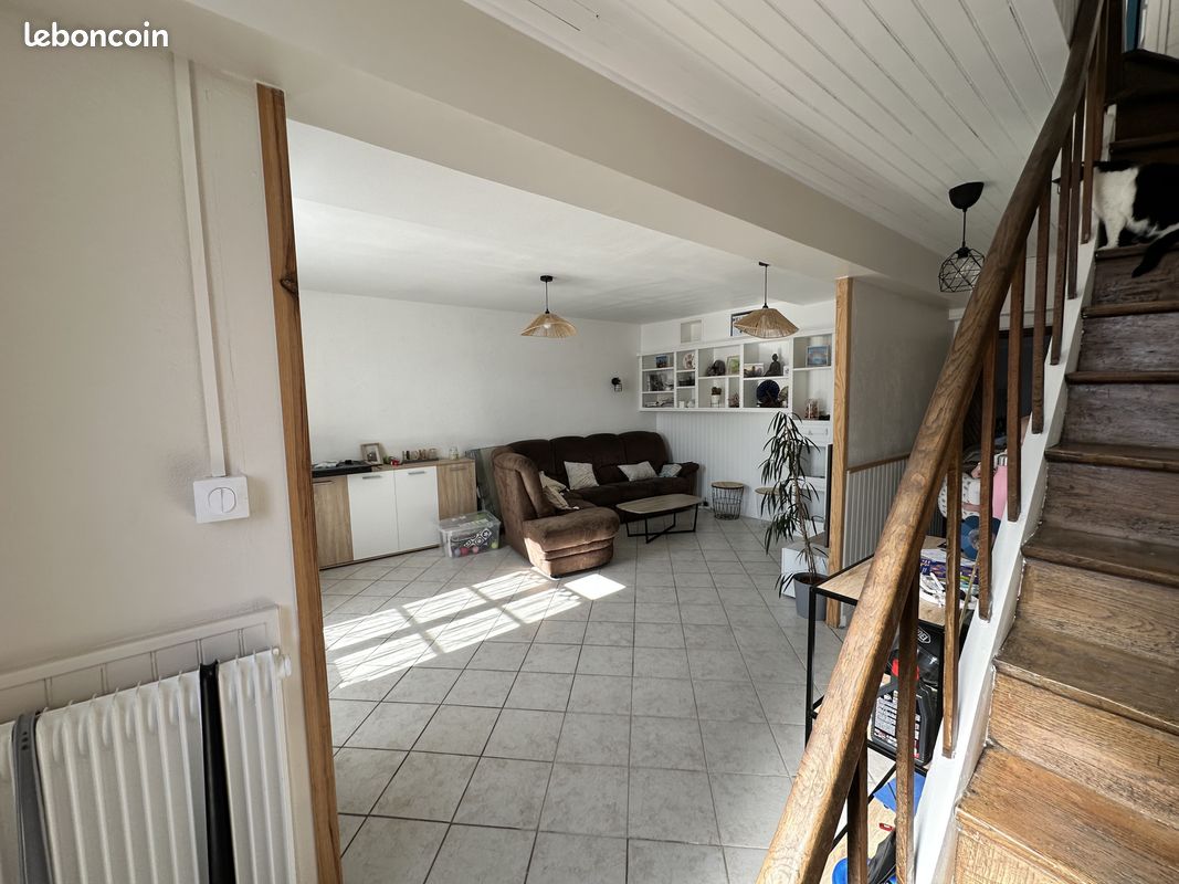 Maison 7 pièces 144 m² · à Segré-en-Anjou Bleu · 144 m² · 153 500 €