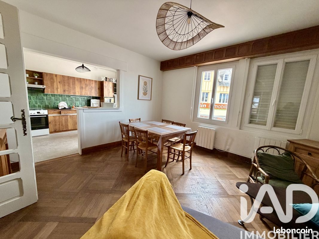 Immeuble 200 m² · à Agon-Coutainville · 200 m² · 576 000 €
