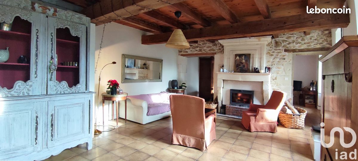 Maison 5 pièces 159 m² - Saint-Bris-des-Bois 17770 (image principale 1)