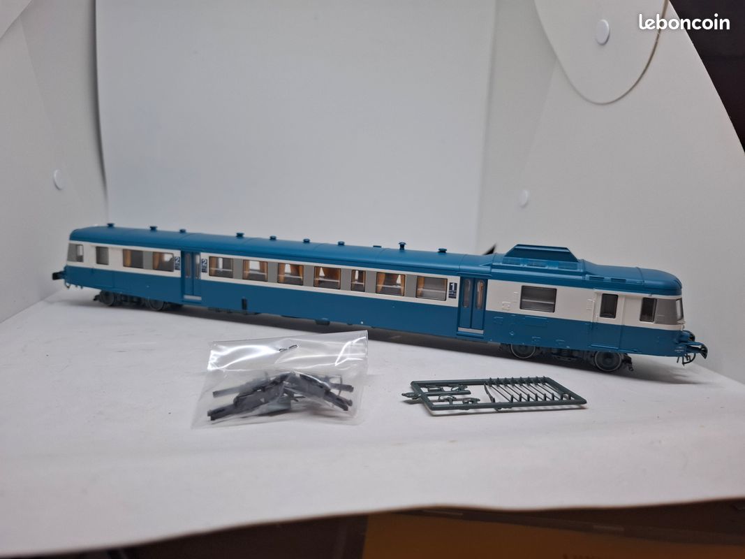 RARE ++ TRAIN LR O AUTORAIL Railcar 38 CM N° 110 L - A REPARER To repair