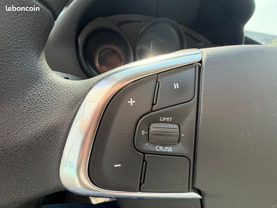 Citroën C4 (2) PureTech 110 BVM Live (PRET A PARTIR) (image 12)