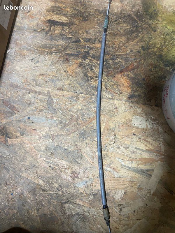 Câble de frein à main 3008 (image 1)
