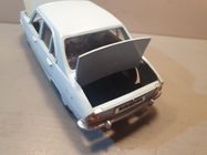 Peugeot 504 Verte – Jouet Mécanique Tri-ang Friction – Échelle 1/18 – Occasion (sans Boîte)