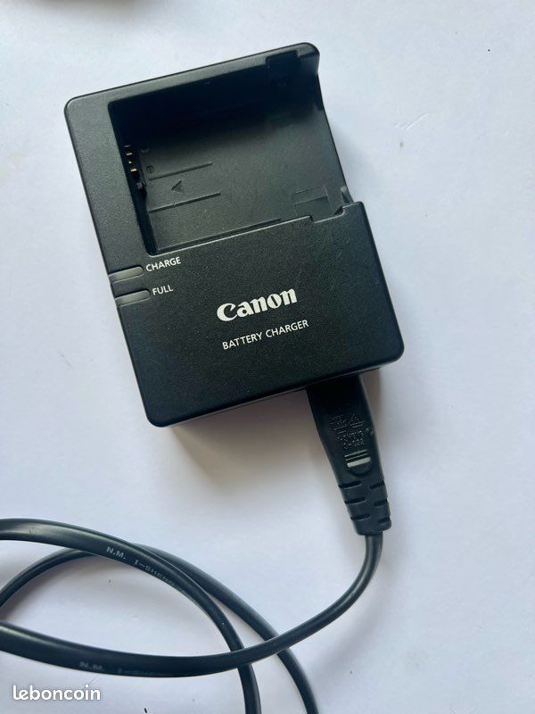 Appareil photo canon EOS 700 D + objectif 18 - 55mm (image 8)