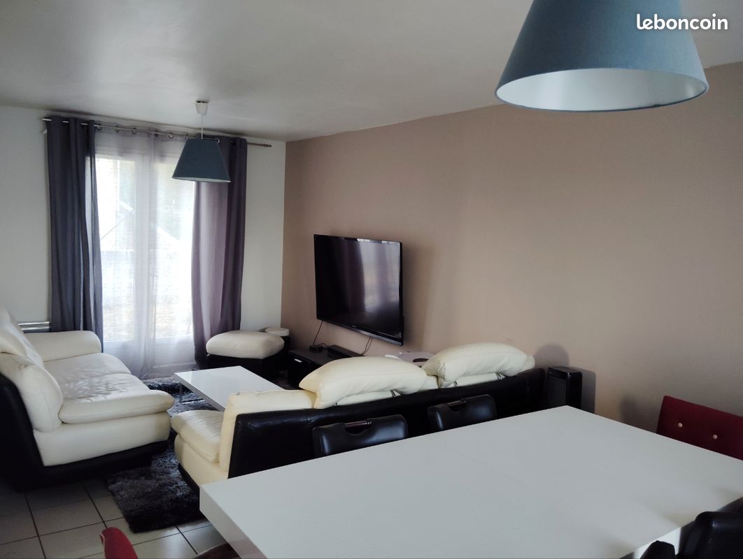Maison 6 pièces 120 m² · à Issoire · 120 m² · 950 €