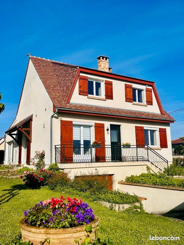 Maison 7 pièces 140 m² · à Saint-Maurice-Montcouronne · 140 m² · 399 000 €