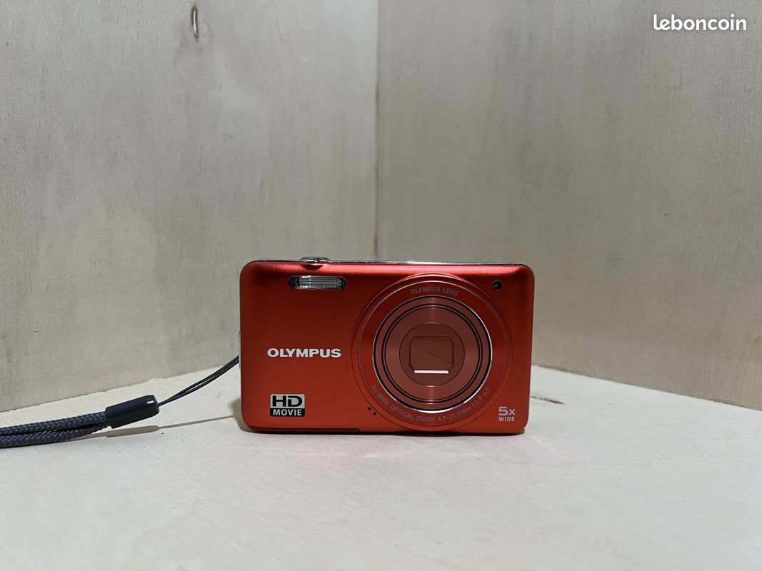 Appareil Photo Compact Olympus VG-170 Rouge - 14 MP, Zoom 5x, Occasion