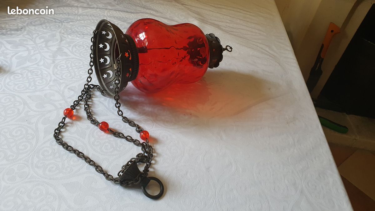 Suspension orientale (Turquie) en verre soufflé rouge et cuivre travaillé. Ambiance lumineuse unique. Peut servir d'enseigne lumineuse (image 9)