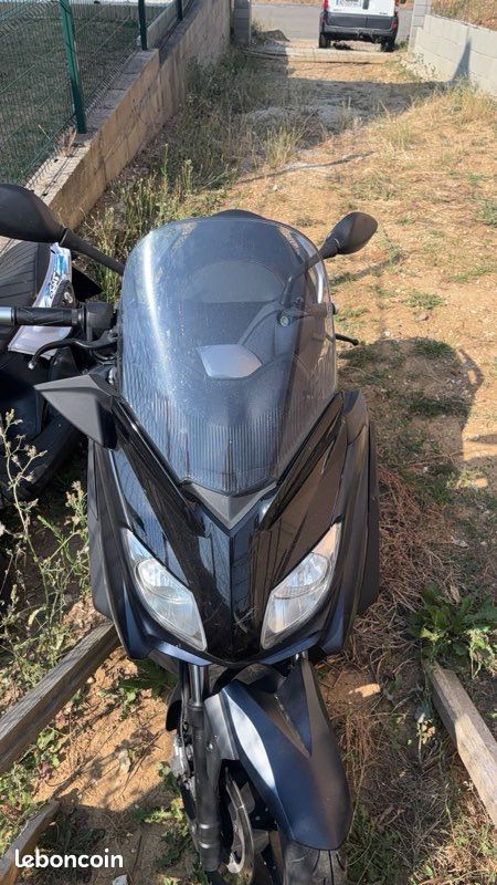 Xmax125 2010 (image 1)
