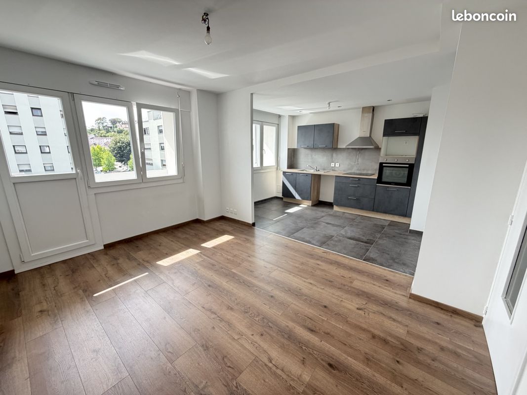 Appartement 4 pièces 68 m² · à Montbéliard · 67,6 m² · 650 €/mois